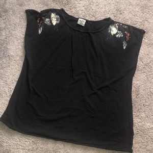 Avenue size 18/20 tee w/ sequins on top shoulders